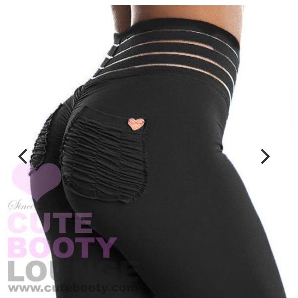 Brand new Cute booty leggings black size small